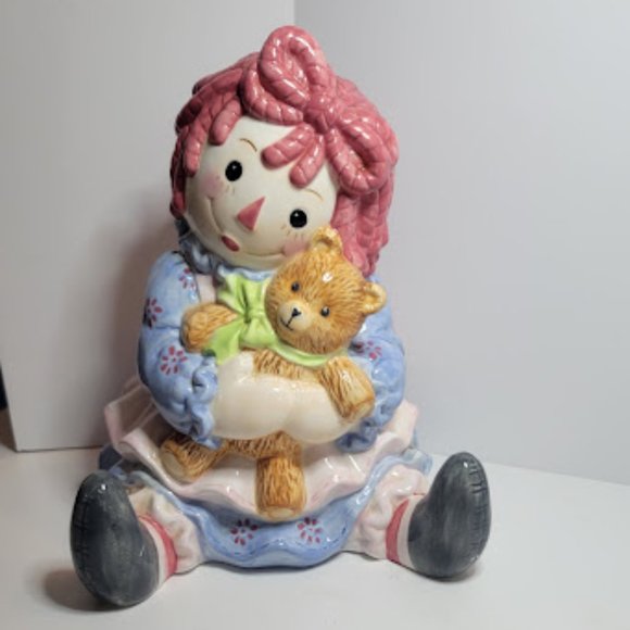 SIMON AND SCHUSTER RAGGEDY ANN DOLL WITH TEDDY BEAR CERAMIC BANK NO STOPPER - Picture 1 of 5